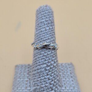 Size 6.5 Sterling Silver Many Dolphins Band Ring A5915